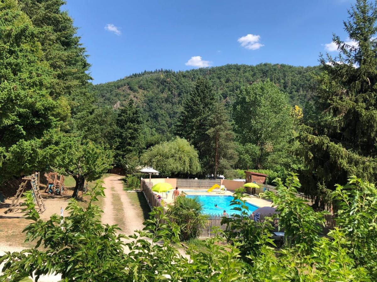 Camping Les Berges Du Doux Colombier-le-Vieux Luaran gambar